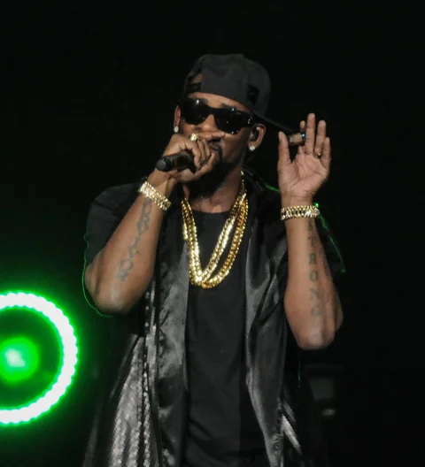 R. Kelly slams 'sex cult' allegations