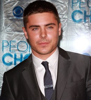 Zac Efron keen to tackle massive hiking trail
