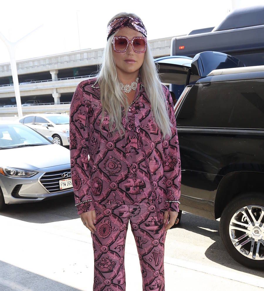 Kesha wants documents about alleged smear campaign turned over to court