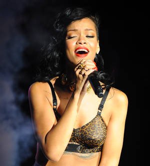 Rihanna is late closer for Polish festival