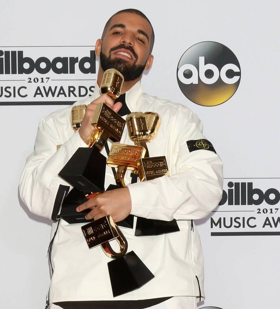 Drake wants a Celine Dion tattoo
