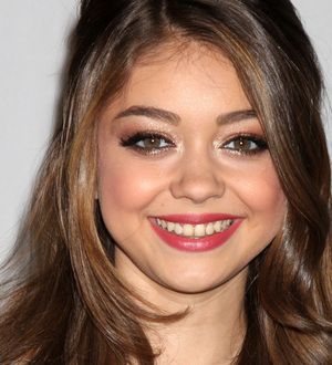 Sarah Hyland reveals secret kidney transplant