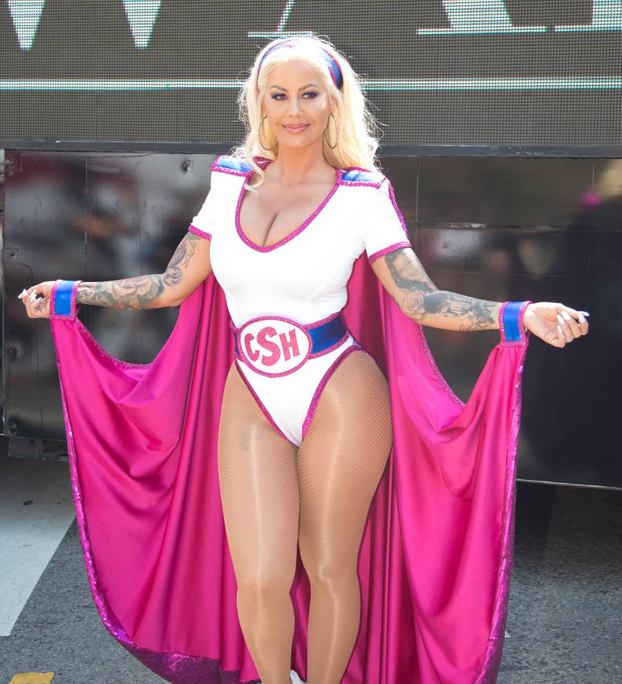 Amber Rose denies engagement rumors