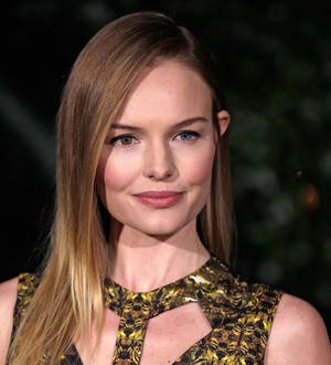 Kate Bosworth asks mom to plan summer wedding - report