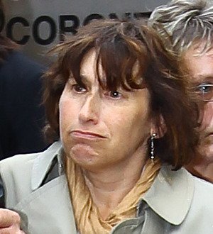 Amy Winehouse's mom can't listen to her music