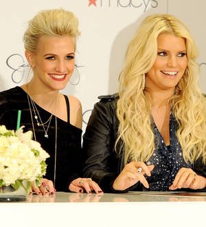 Jessica Simpson hosts baby shower for sister Ashlee