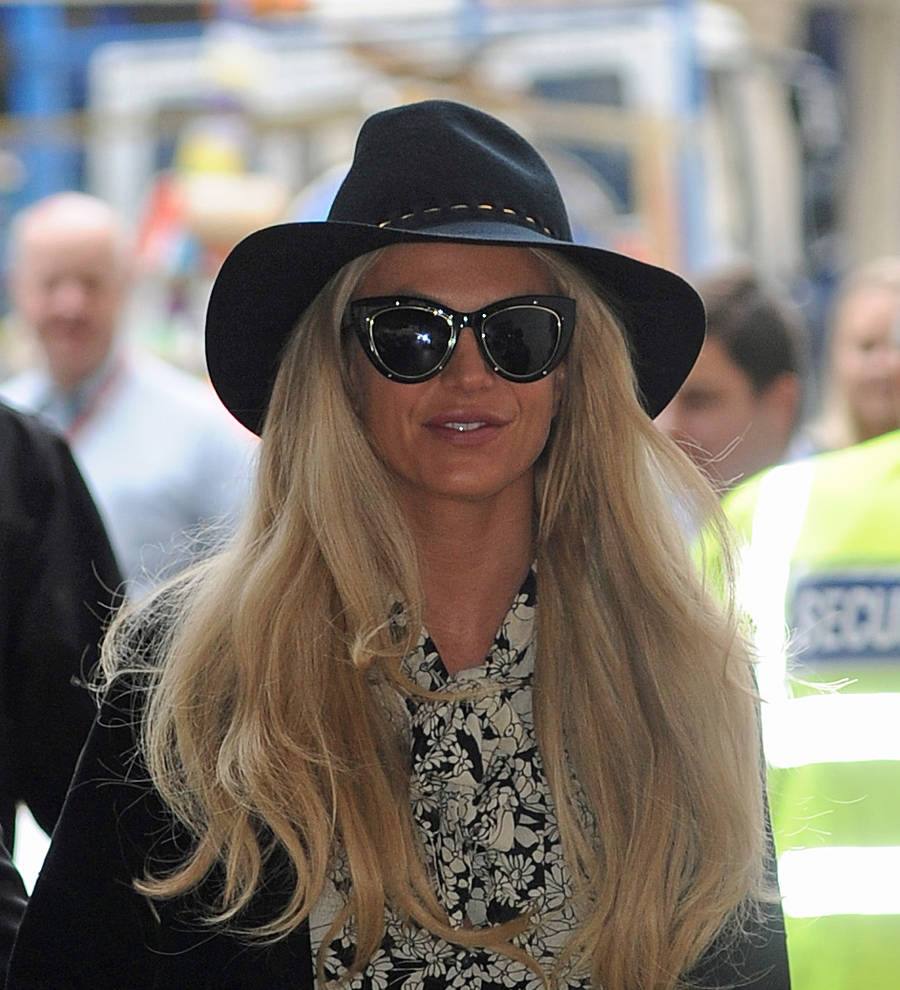 Britney Spears unimpressed by Ariana Grande's impression of her
