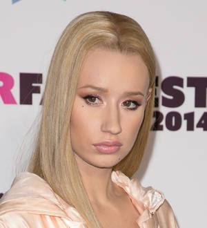 Iggy Azalea lashes out at paparazzo