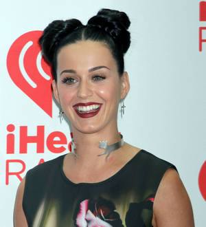 Katy Perry to play charity gig for breast cancer sufferers