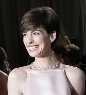 Anne Hathaway opens up about 2013 Oscars dress drama