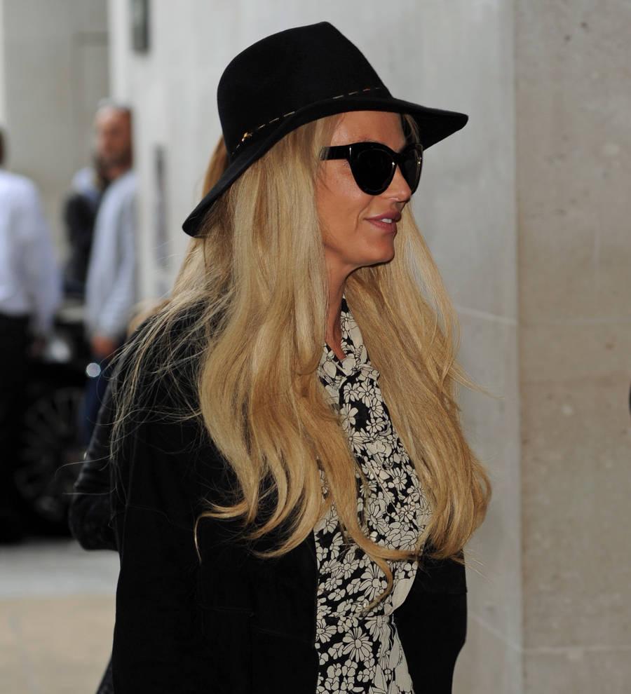 Britney Spears asks fans to pray for sister's daughter