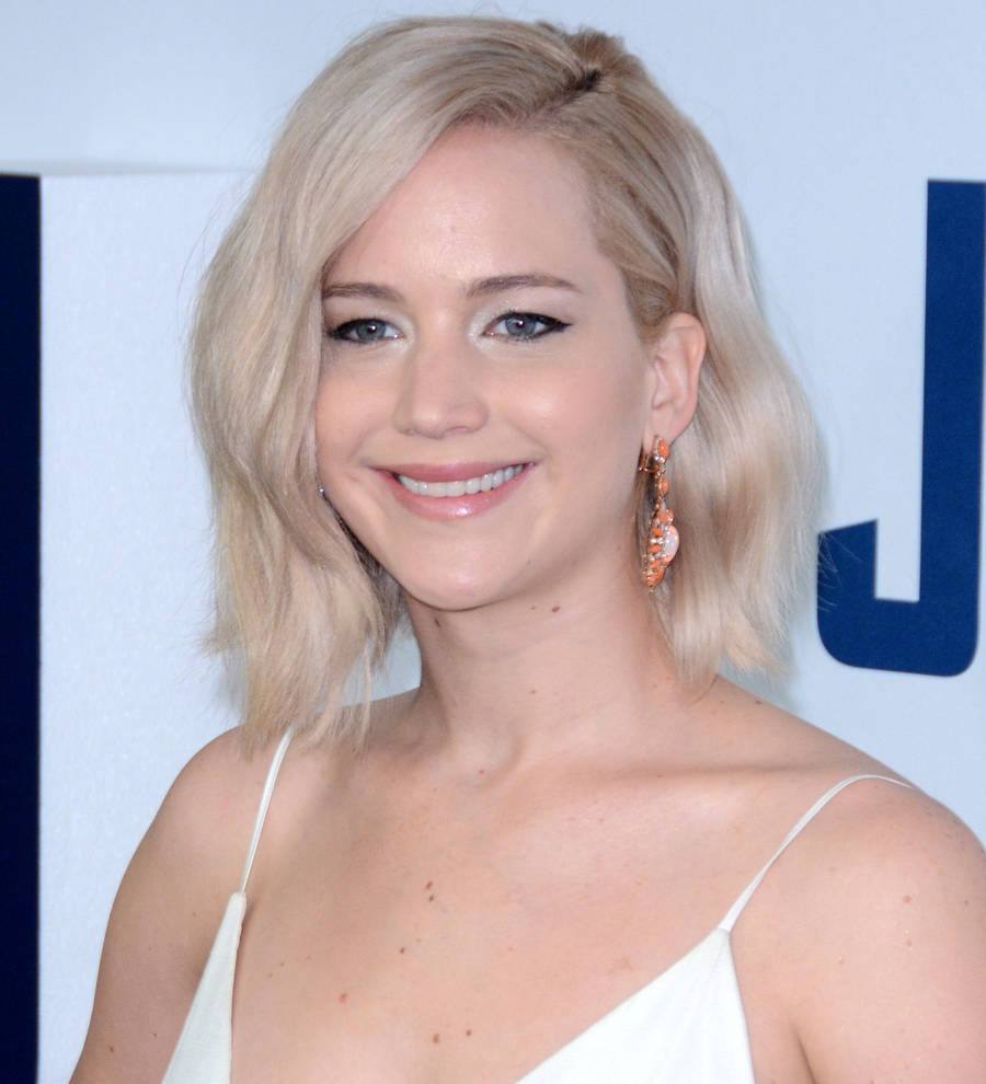 Jennifer Lawrence calls out reporter over his phone usage