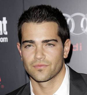 Jesse Metcalfe took race lessons for new Dallas