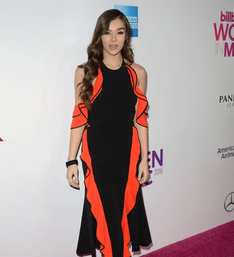 Hailee Steinfeld