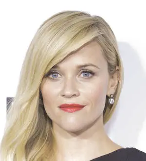 Reese Witherspoon took daughter to refugee camp