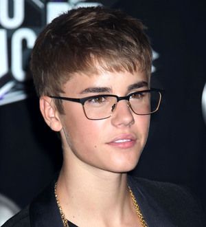 Justin Bieber reaches two billion YouTube.com views
