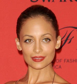 Stars turn out for glitzy fashion awards