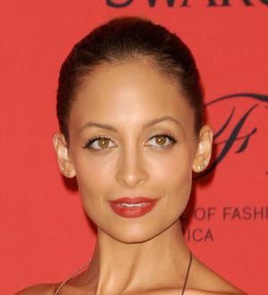 Stars turn out for glitzy fashion awards