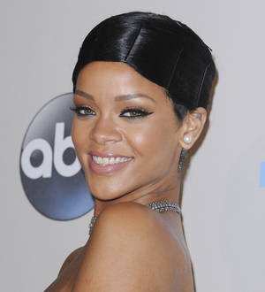 Rihanna teams up with Shakira for duet