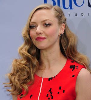 Amanda Seyfried lost her boobs in Hollywood