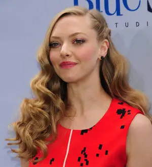 Amanda Seyfried lost her boobs in Hollywood