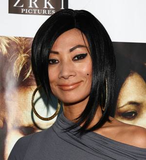 Ling hoping to fund new movie with jewelry cash