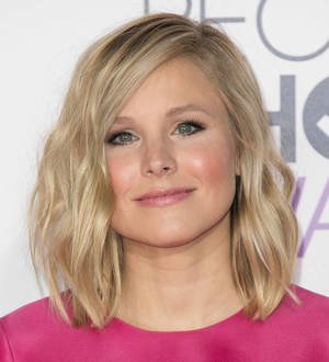 Kristen Bell reprises role as Frozen princess for special fan voicemail