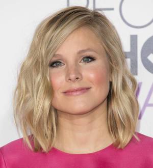 Kristen Bell reprises role as Frozen princess for special fan voicemail