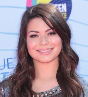 Miranda Cosgrove: 'I miss my dog'