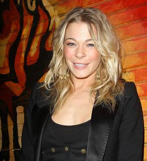 LeAnn Rimes in pain after jaw surgery