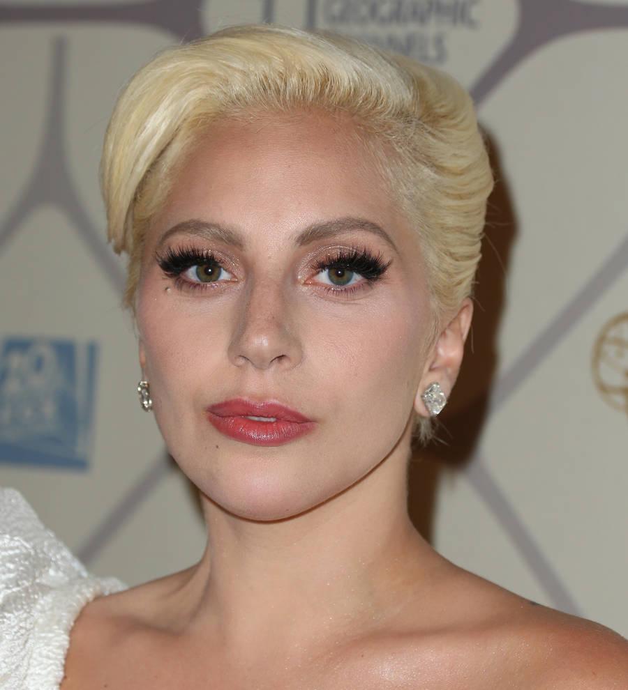 Lady Gaga stars in Tom Ford 2016 spring collection film