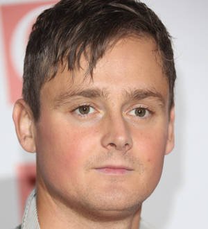 Tom Chaplin offers reward for wife's stolen jewelry