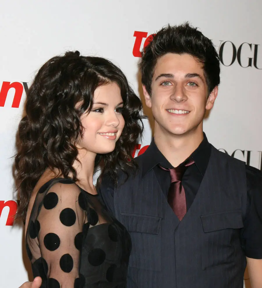 Selena Gomez watches former co-star David Henrie tie the knot