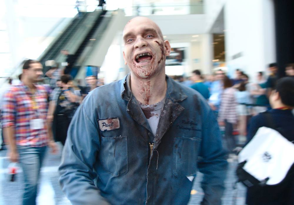 AMC Flying High on Zombies with "Fear The Walking Dead" Webseries Spin-off!