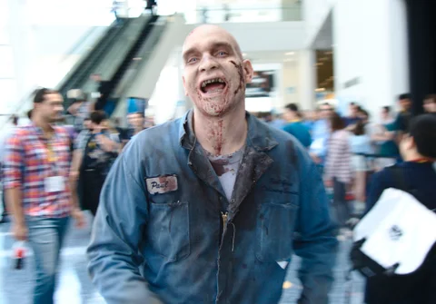 AMC Flying High on Zombies with "Fear The Walking Dead" Webseries Spin-off!