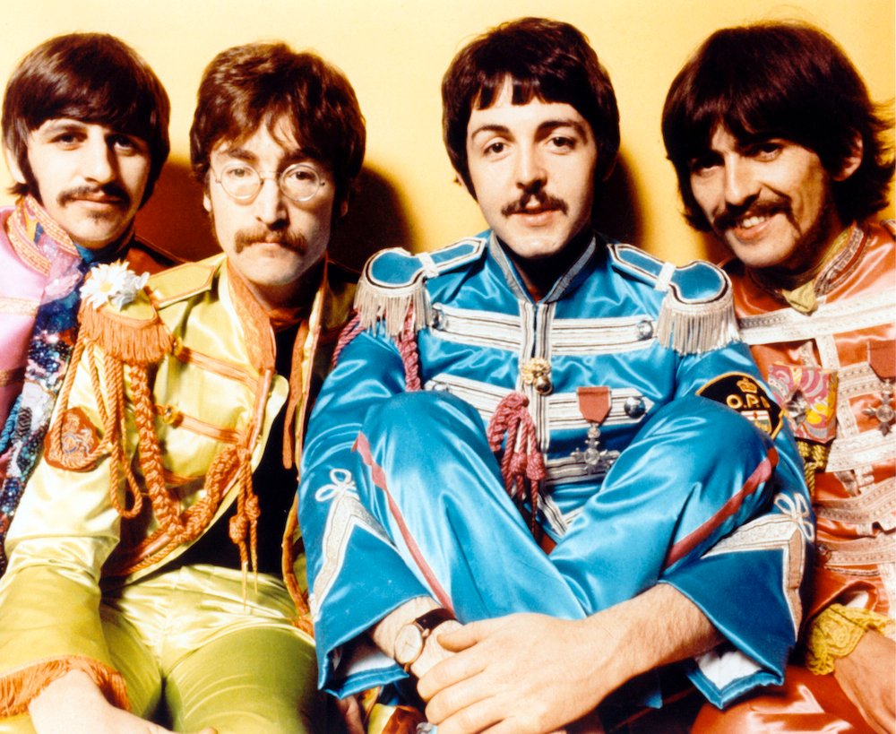 SUNDAY MUSIC VIDS: The Beatles - Christmas Edition