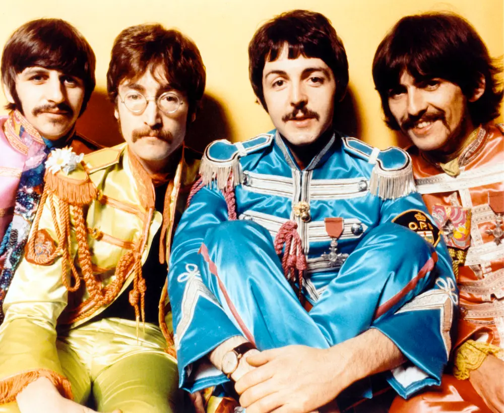 SUNDAY MUSIC VIDS: The Beatles - Christmas Edition