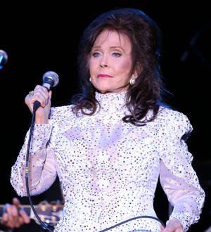 Loretta Lynn hit it off with Zooey Deschanel immediately