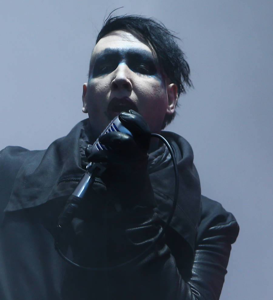 Marilyn Manson cancels Paris concert