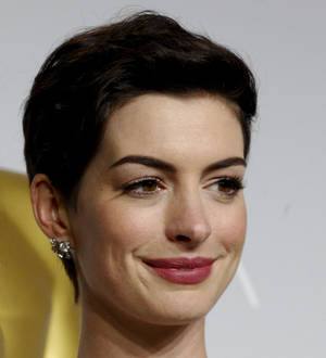 Anne Hathaway: 'Judy Garland project is not cancelled'