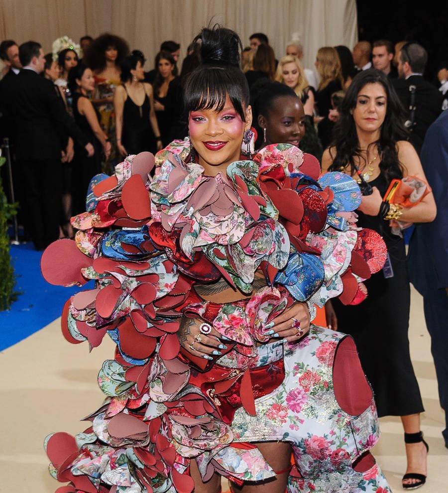 Rihanna and Amal Clooney to host 2018 Met Gala