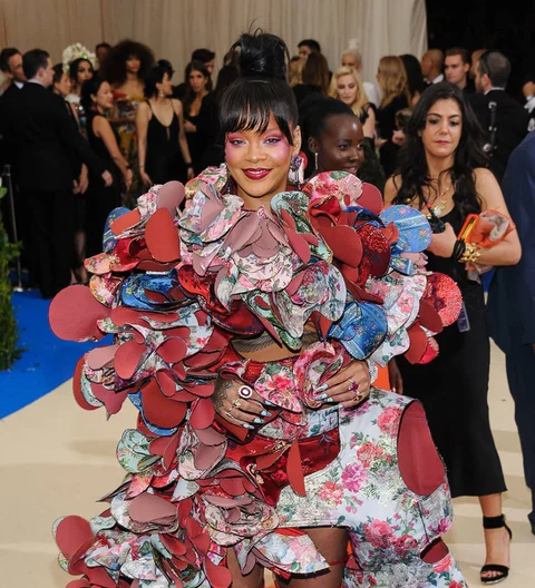 Rihanna and Amal Clooney to host 2018 Met Gala