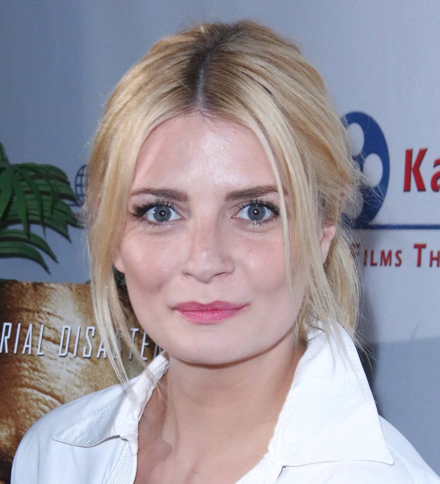 Mischa Barton sued over car lease
