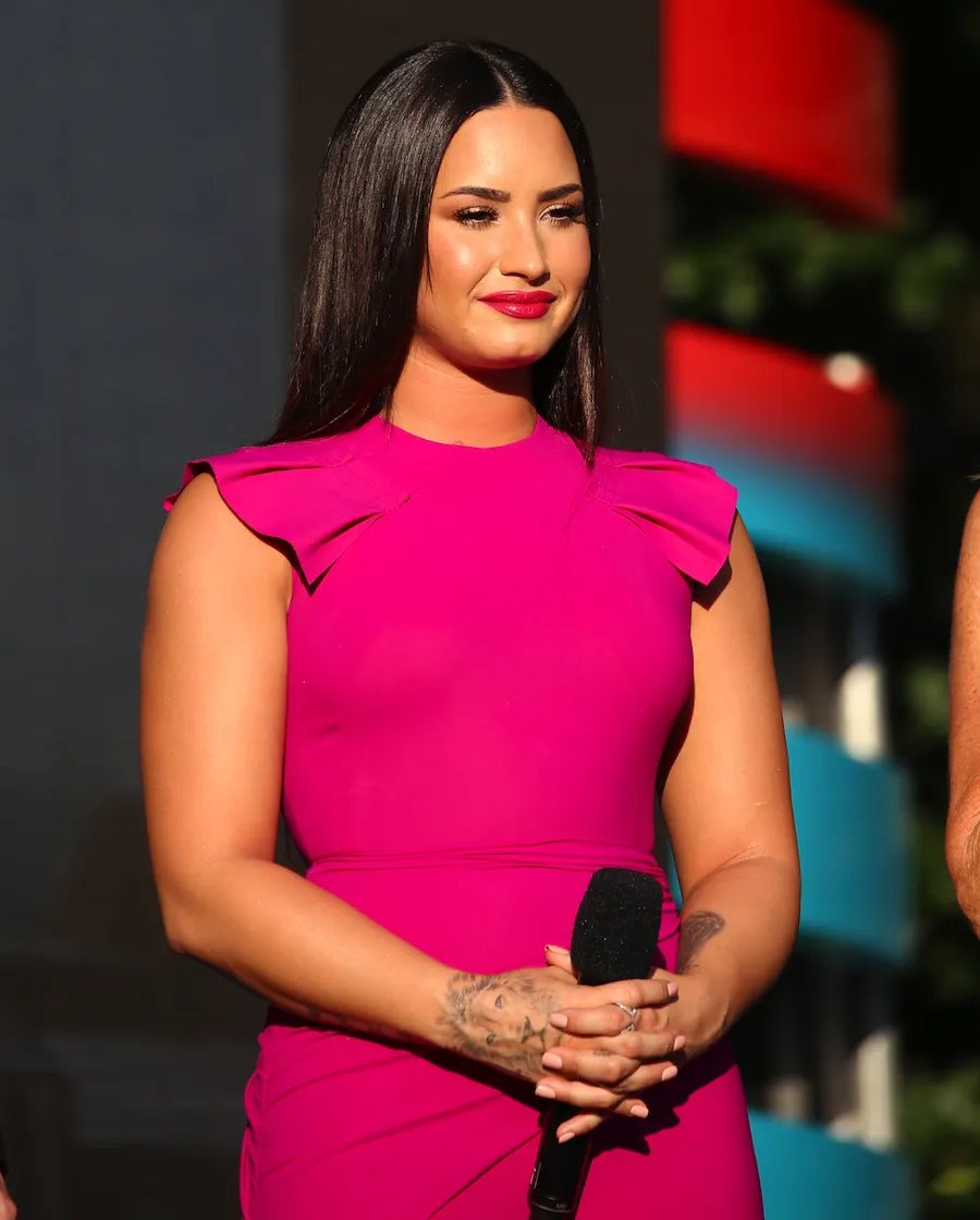 The Most Inspiring Moments From Demi Lovato's Documentary 'Simply Complicated'!