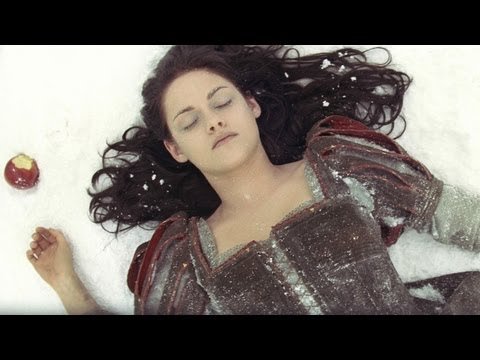 Meet Kristen Stewart's Oscar-Winning SNOW WHITE AND THE HUNTSMAN Costumer, Colleen Atwood!