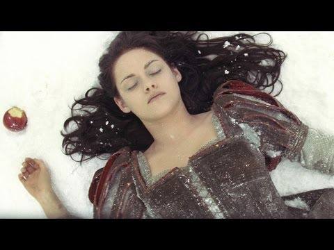 Meet Kristen Stewart's Oscar-Winning SNOW WHITE AND THE HUNTSMAN Costumer, Colleen Atwood!