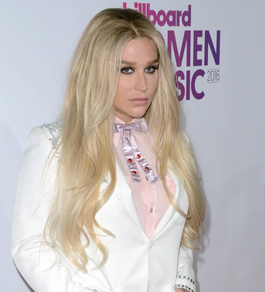 Kesha credits fan support for comeback track