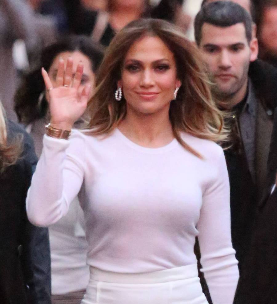 Jennifer Lopez dreams of church wedding