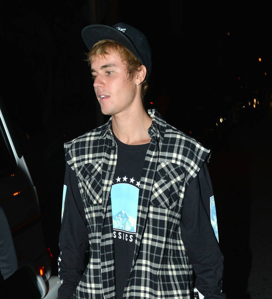 Justin Bieber flies Selena Gomez to Seattle for sweet Saturday date