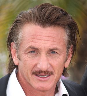 Sean Penn completes anger management classes